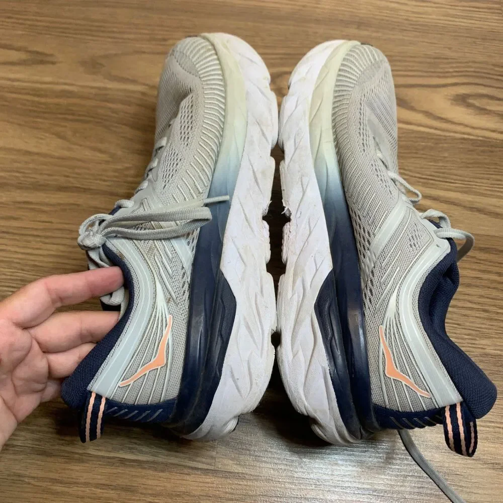 Hoka One One hoka one